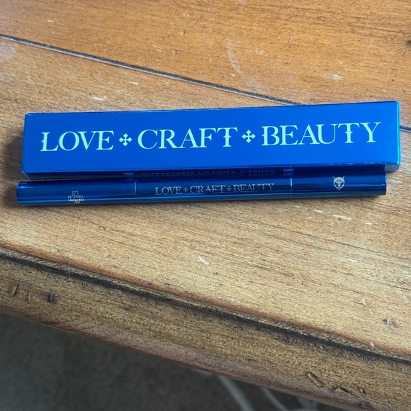 New LOVE CRAFT BEAUTY Retractable Lip Liner + Brush Space Bae - Picture 2 of 2